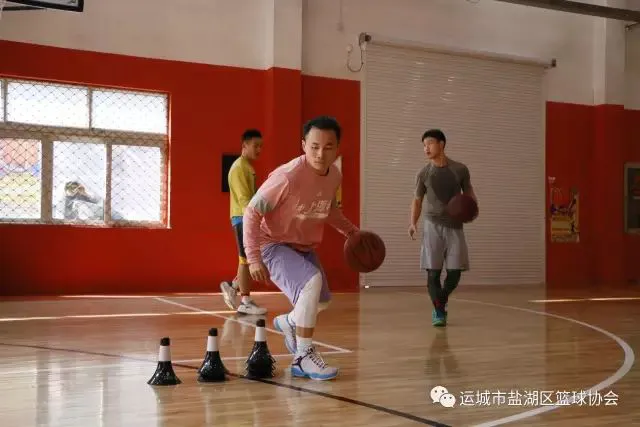 业余爱好者如何系统地学习篮球技能_1